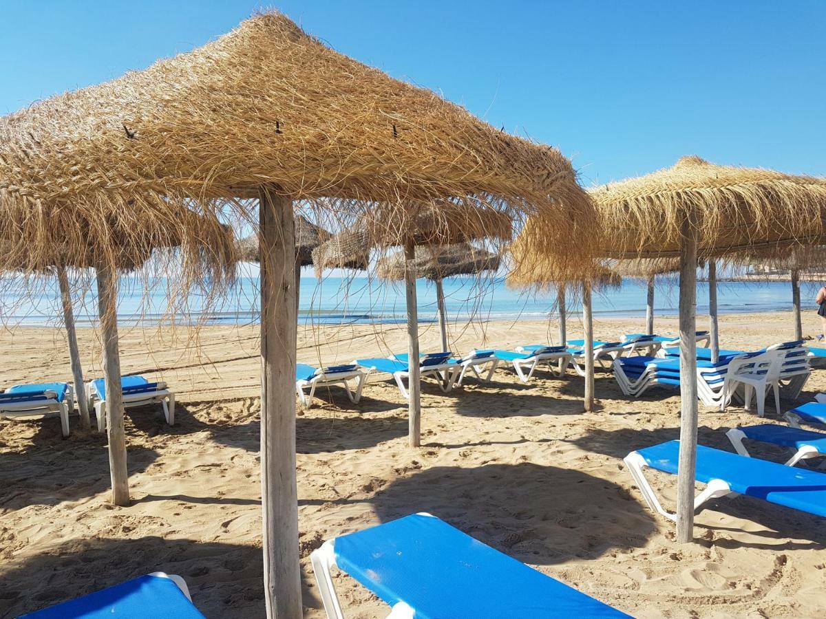 Апартаменти Vip, First Line,Sea View, Beach Торрев'єха Екстер'єр фото