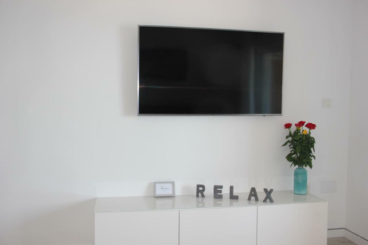 Апартаменти Vip, First Line,Sea View, Beach Торрев'єха Екстер'єр фото