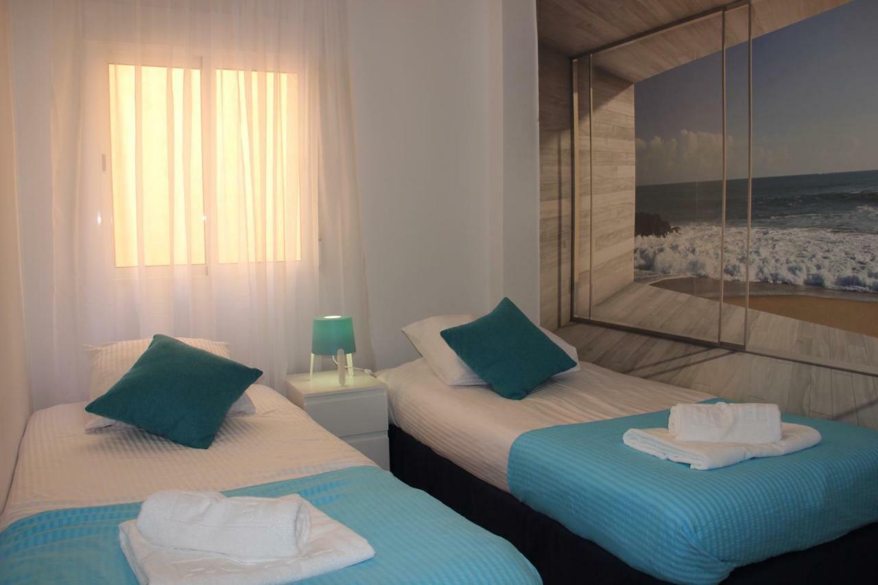 Апартаменти Vip, First Line,Sea View, Beach Торрев'єха Екстер'єр фото