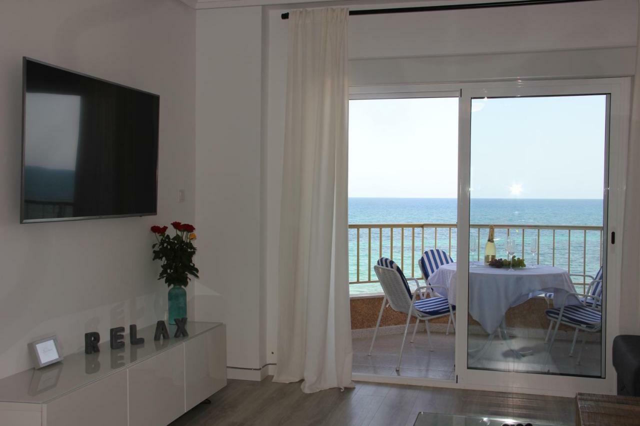Апартаменти Vip, First Line,Sea View, Beach Торрев'єха Екстер'єр фото